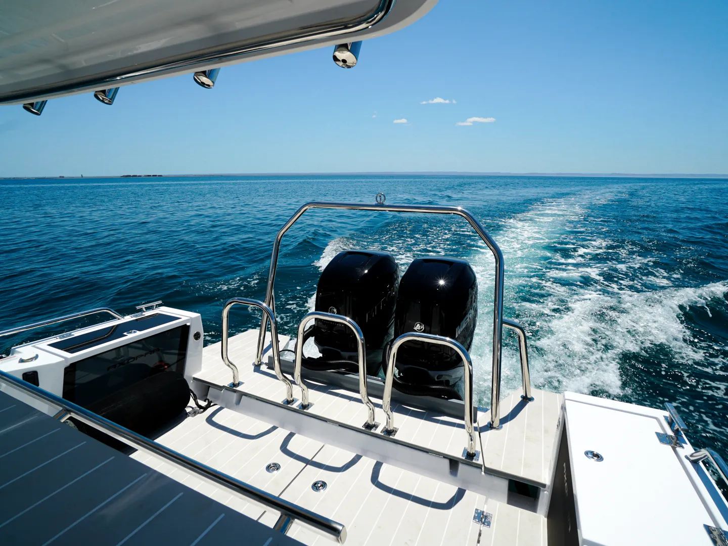 Axopar 37’ Private Charter in La Paz (Espíritu Santo Island) 5