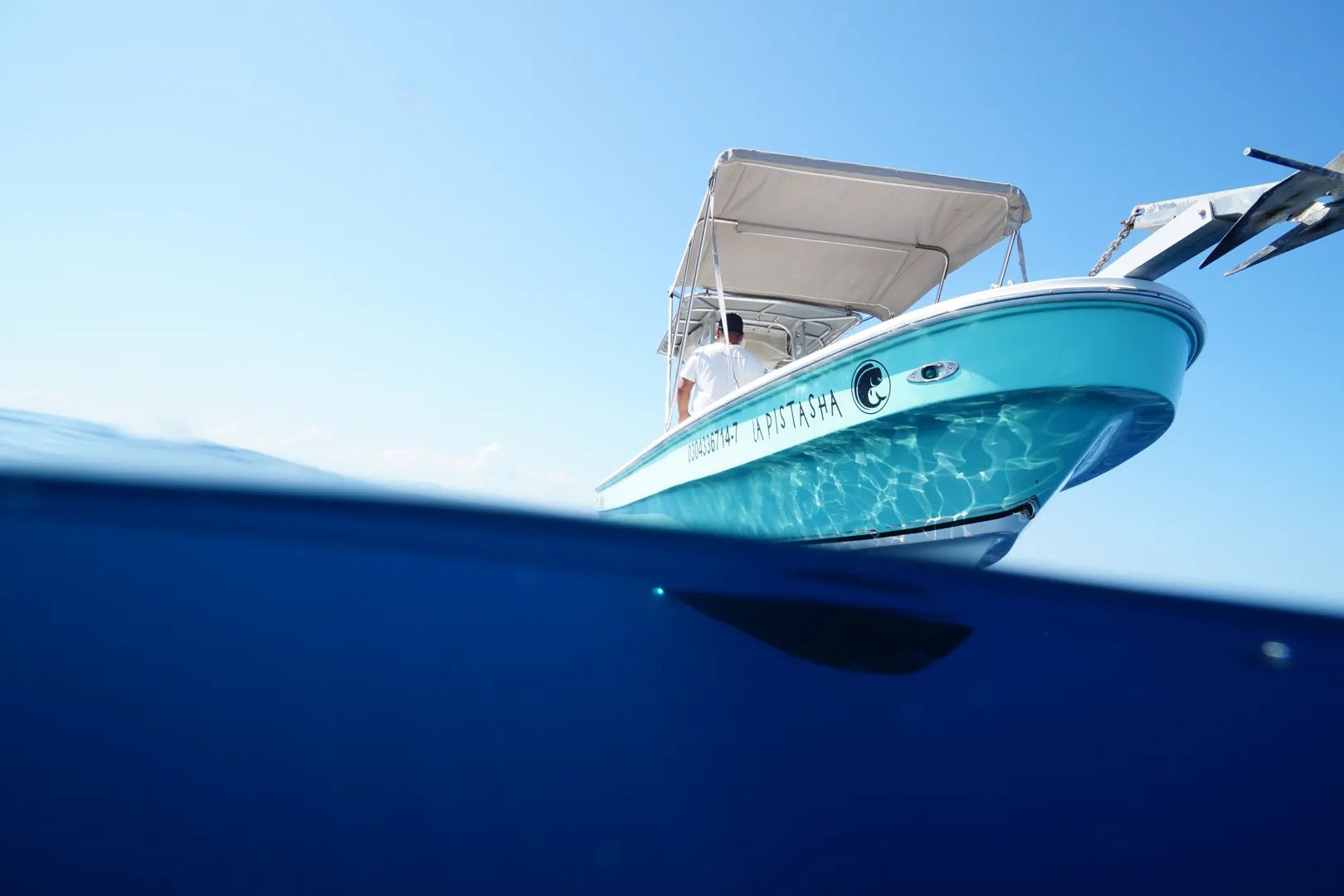 Lancha privada en La Paz – La Pistasha Angler 26’ 1