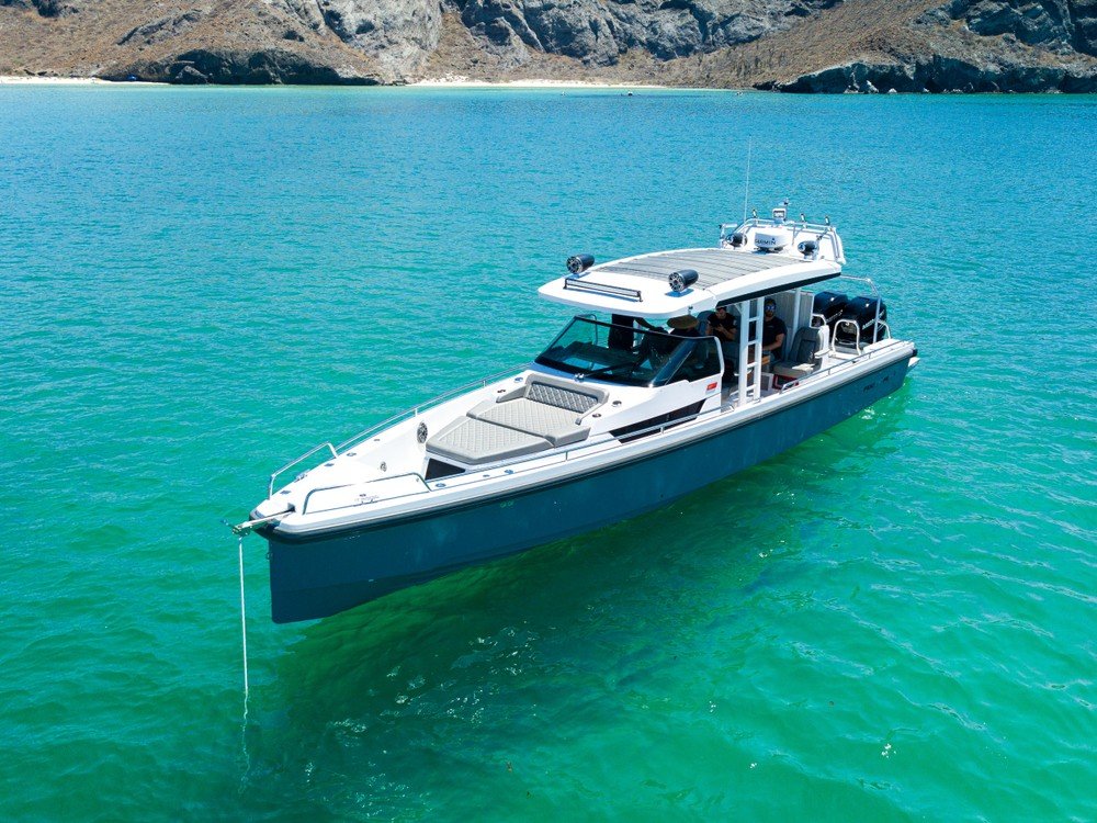 Axopar 37’ Private Charter in La Paz (Espíritu Santo Island)