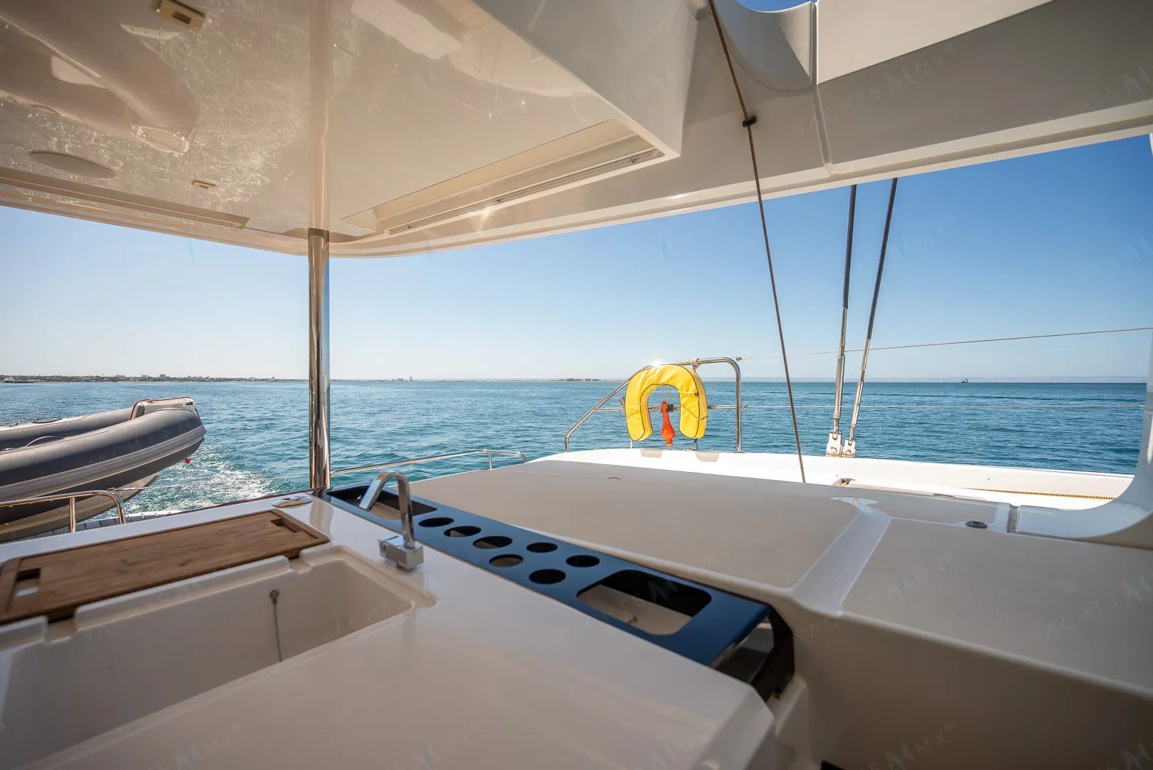 Catamarán Lagoon 55’ en La Paz 4